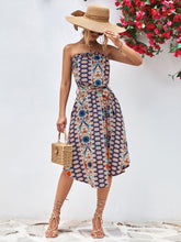 Load image into Gallery viewer, Printed Strapless Tie Belt Dress