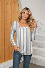 Load image into Gallery viewer, Printed Square Neck Long Sleeve Blouse