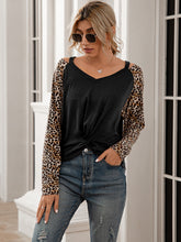 Load image into Gallery viewer, Leopard Twist Front Cold-Shoulder Tee