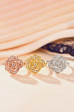 Load image into Gallery viewer, 3.4 Carat Moissanite Flower Shape Ring
