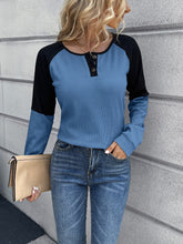 Load image into Gallery viewer, Contrast Buttoned Round Neck Raglan Sleeve Top