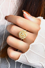 Load image into Gallery viewer, 3.4 Carat Moissanite Flower Shape Ring