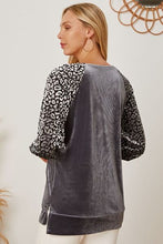 Load image into Gallery viewer, Leopard Round Neck Half Sleeve Blouse
