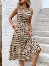 Load image into Gallery viewer, Printed Johnny Collar Midi Dress
