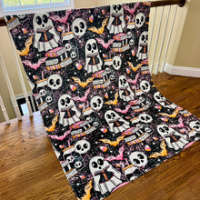 Load image into Gallery viewer, Blanket Halloween #21 - Reading Ghosts - PREORDER ends 7/25
