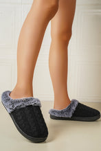 Load image into Gallery viewer, Cable-Knit Fluff Round Toe Slippers
