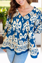 Load image into Gallery viewer, Printed V-Neck Three-Quarter Sleeve Blouse
