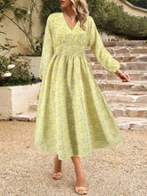 Load image into Gallery viewer, Floral V-Neck Long Sleeve Midi Dress
