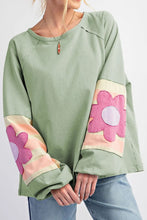 Load image into Gallery viewer, Flower Patch Round Neck Balloon Sleeve Top
