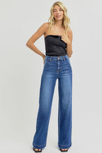 Load image into Gallery viewer, RISEN Full Size High Rise Wide Leg Jeans with Slanted Pockets
