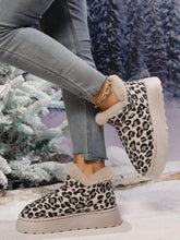 Load image into Gallery viewer, Thermal Leopard Round Toe Platform Boots
