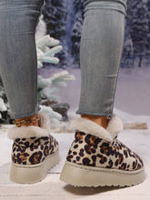 Load image into Gallery viewer, Thermal Leopard Round Toe Platform Boots
