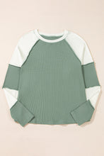 Load image into Gallery viewer, Color Block Round Neck Raglan Sleeve Top
