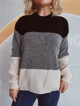 Load image into Gallery viewer, Color Block Long Sleeve Sweater
