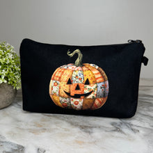 Load image into Gallery viewer, Pouch - Halloween - Quilted Pumpkin
