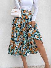 Load image into Gallery viewer, Printed Elastic Waist Midi Skirt
