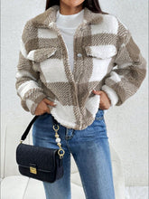 Load image into Gallery viewer, Decorative Pocket Flap Plaid Long Sleeve Jacket
