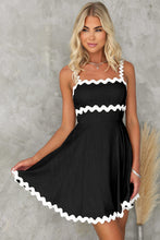 Load image into Gallery viewer, Contrast Trim Square Neck Mini Dress
