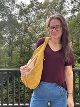 Load image into Gallery viewer, Serena Handbag - PREORDER 6/9-6/12
