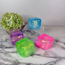 Load image into Gallery viewer, Squishy Toy - Quick Squeeze Glitter Cube
