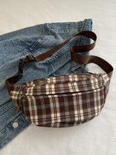 Load image into Gallery viewer, Plaid Adjustable Strap Crossbody Bag
