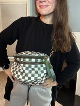 Load image into Gallery viewer, Roni - Checkered - Nylon Crossbody - Dark Green -
