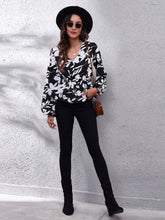 Load image into Gallery viewer, Printed V-Neck Long Sleeve Blouse
