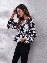 Load image into Gallery viewer, Printed V-Neck Long Sleeve Blouse
