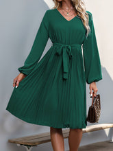 Load image into Gallery viewer, Lace V-Neck Long Sleeve Pleated Dress
