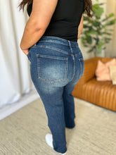 Load image into Gallery viewer, RFM Full Size High Rise Straight Tummy Control Jeans
