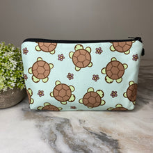 Load image into Gallery viewer, Pouch - Mint Turtle
