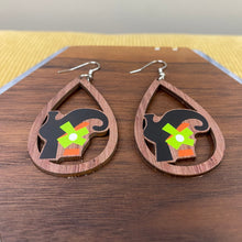 Load image into Gallery viewer, Wooden Teardrop Cutout - Halloween - Witch Shoes

