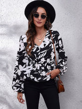 Load image into Gallery viewer, Printed V-Neck Long Sleeve Blouse
