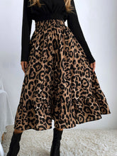 Load image into Gallery viewer, Printed Elastic Waist Midi Skirt
