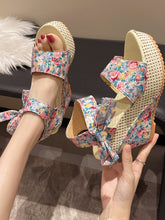 Load image into Gallery viewer, Floral Tied High Heel Sandals
