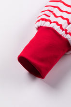 Load image into Gallery viewer, Heart Printed Round Neck Long Sleeve T-Shirt
