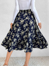 Load image into Gallery viewer, Printed Elastic Waist Midi Skirt
