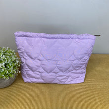 Load image into Gallery viewer, Puffer Pouch - Heart - Light Purple
