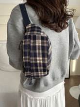 Load image into Gallery viewer, Plaid Adjustable Strap Crossbody Bag
