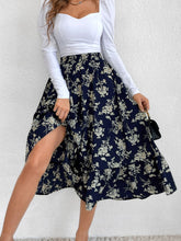 Load image into Gallery viewer, Printed Elastic Waist Midi Skirt
