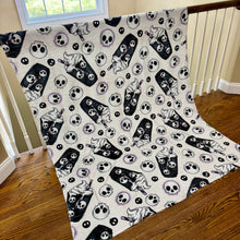 Load image into Gallery viewer, Blanket Halloween #8 - Coffee Skull White - PREORDER ends 7/25
