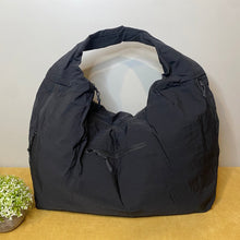 Load image into Gallery viewer, Serena Handbag - PREORDER 6/9-6/12
