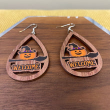 Load image into Gallery viewer, Wooden Teardrop Cutout - Halloween - Welcome Witch Pumpkin Broom

