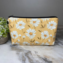 Load image into Gallery viewer, Pouch - Daisies on Yellow
