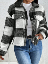 Load image into Gallery viewer, Decorative Pocket Flap Plaid Long Sleeve Jacket
