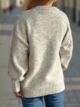 Load image into Gallery viewer, Round Neck Long Sleeve Sweater
