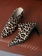 Load image into Gallery viewer, PU Leather Leopard Point Toe Pumps
