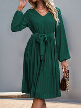 Load image into Gallery viewer, Lace V-Neck Long Sleeve Pleated Dress
