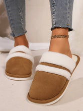 Load image into Gallery viewer, Contrast Faux Fur Round Toe Slippers
