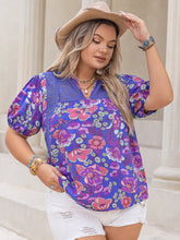 Load image into Gallery viewer, Plus Size Printed Notched Short Sleeve Blouse
